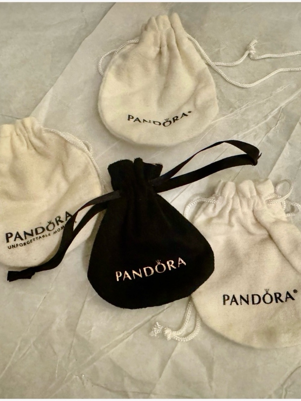 Pandora Velvet Drawstring Pouches in Black/pink and Cream - Set of 4